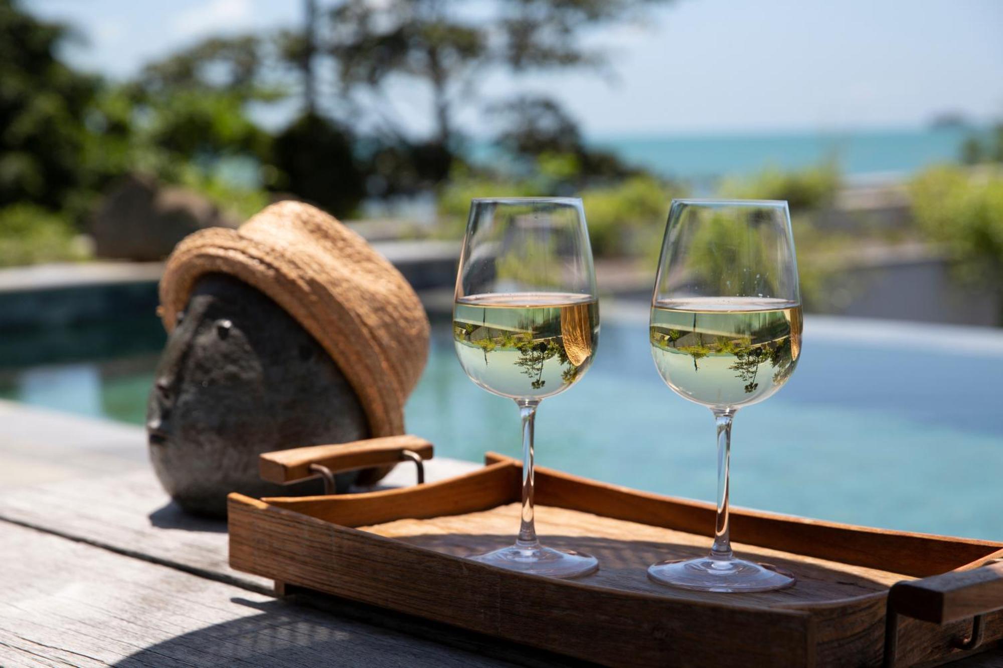 Villaer Clay Samui - Beachfront *